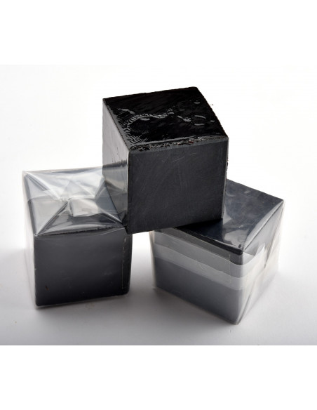 Pierre nagura Tsushima noire