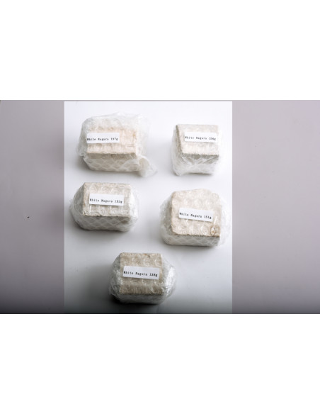 Pierre naturelle japonaise de décrassage  nagura - 153 gr