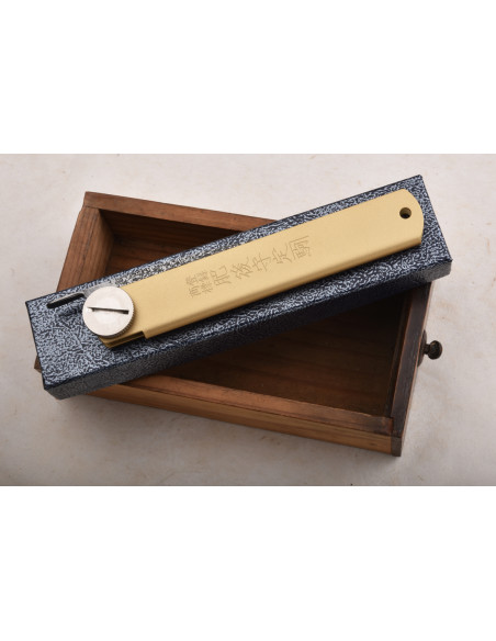 Higonokami Nagao "Outdoor" - Manche laiton brossé - lame tsuchime sanmai VG10 90 mm