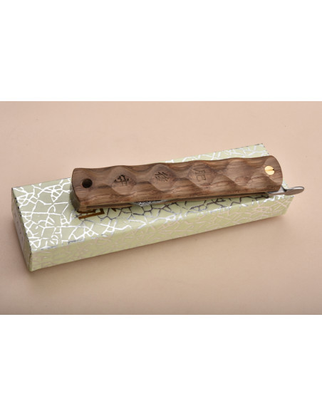 Higonokami Nagao Kanekoma "Wave" manche en Keyaki (Orme du Japon) - damas VG10